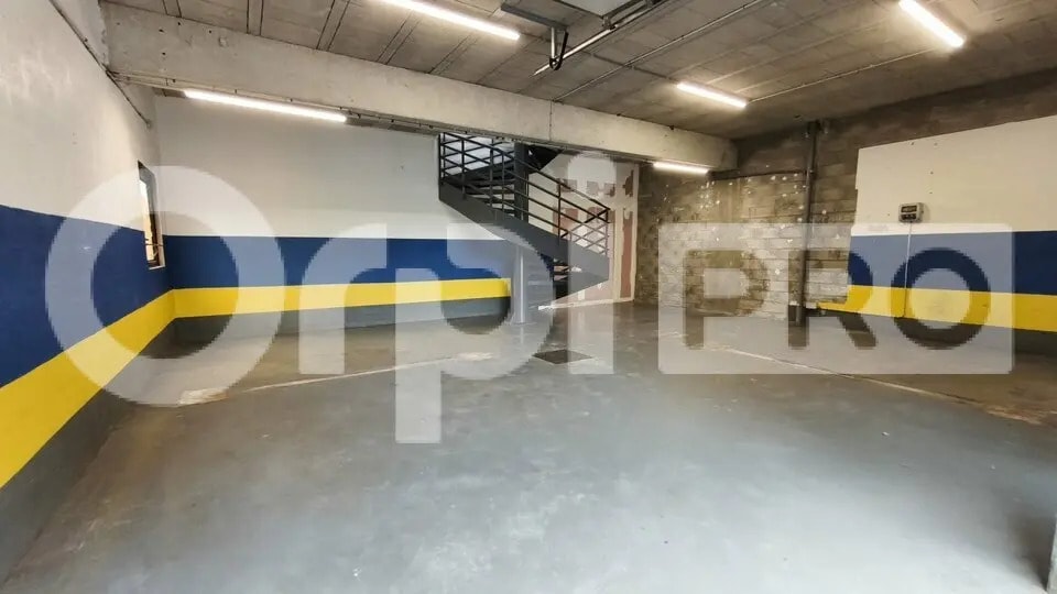 Flex in Bondoufle for lease - Building Photo - Image 2 of 7