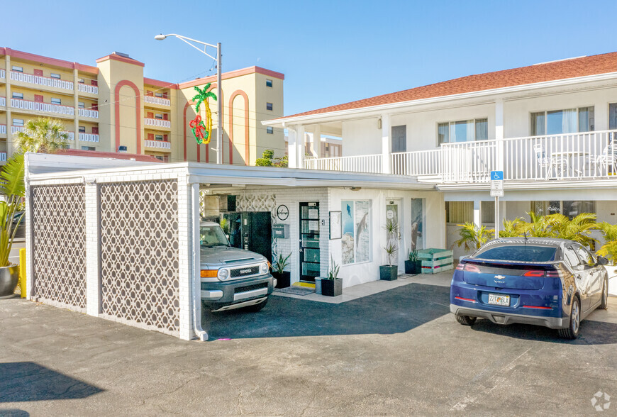 14711 Gulf Blvd, Madeira Beach, FL à vendre - Photo du bâtiment - Image 3 de 18