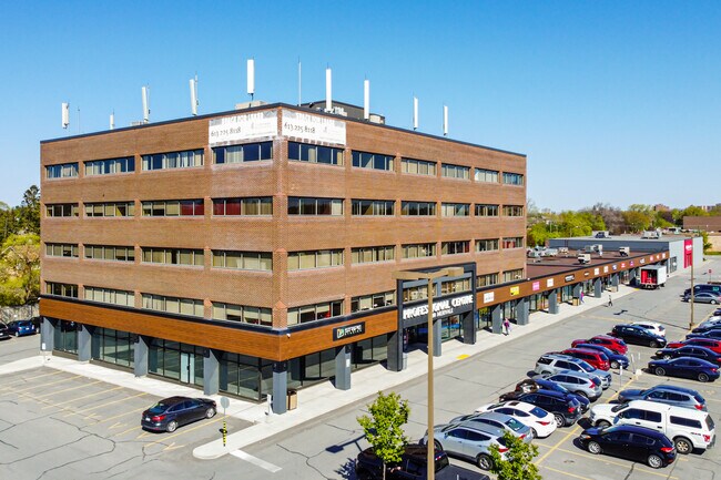 Plus de détails pour 1580 Merivale Rd, Ottawa, ON - Plusieurs types d'espaces à louer