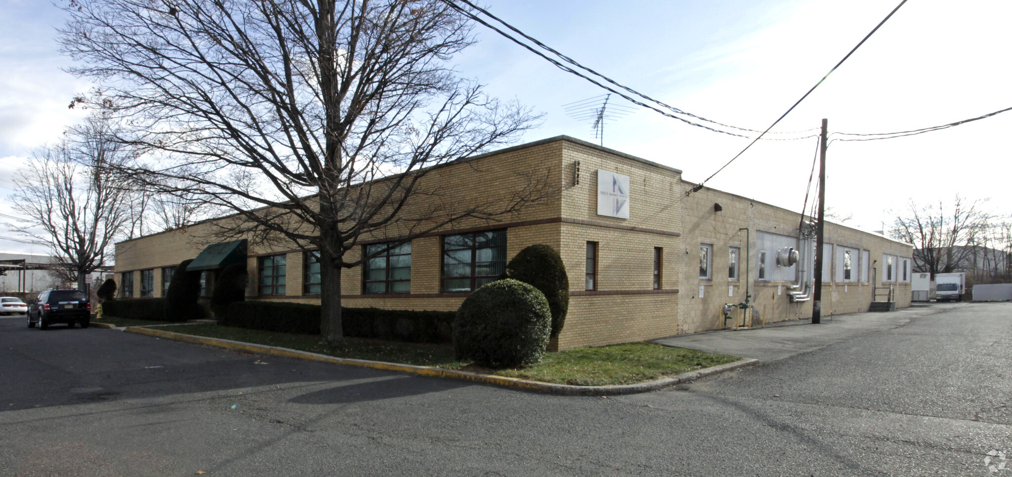 2410 Iorio St, Union, NJ à vendre Photo principale- Image 1 de 1