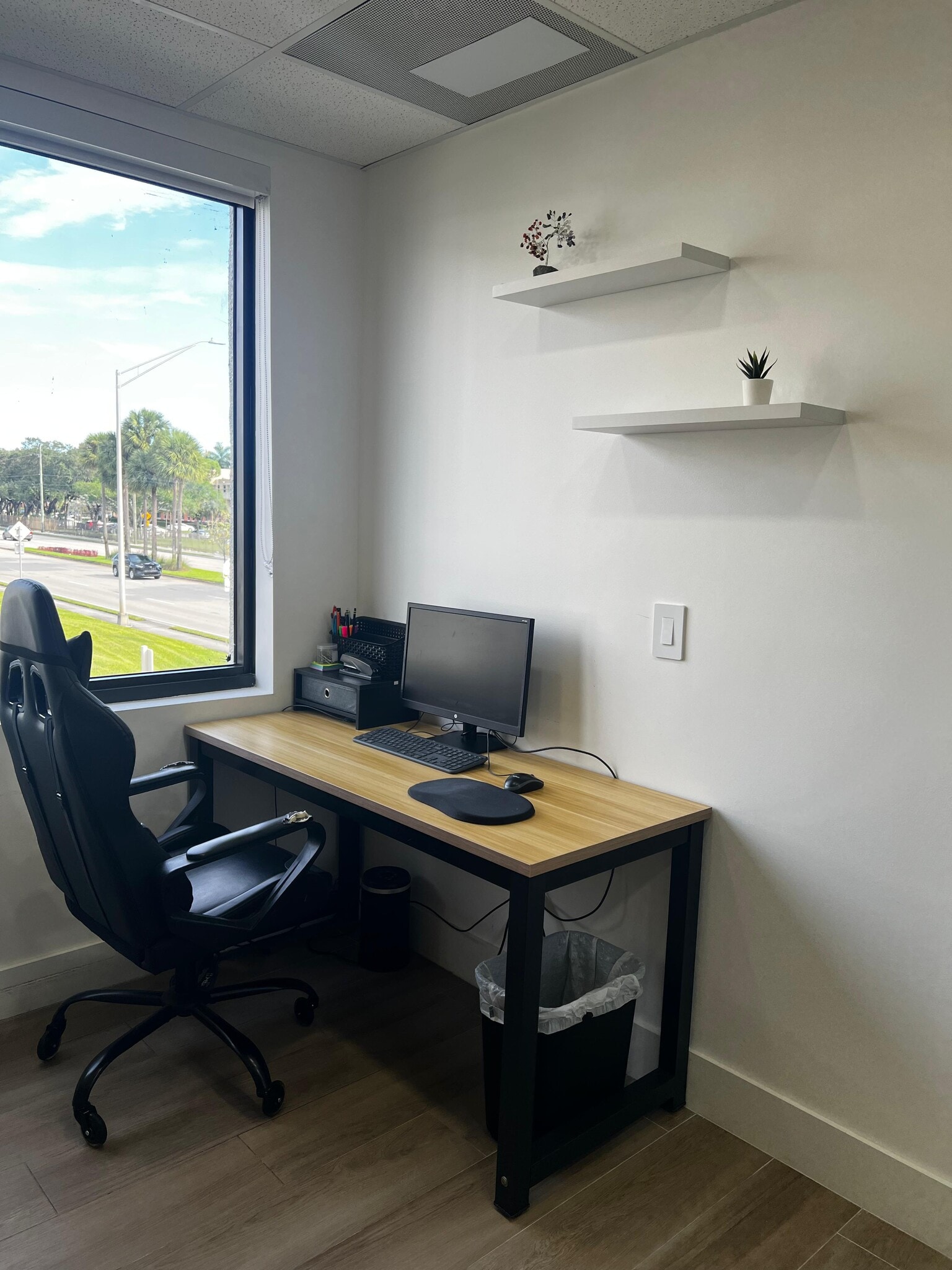 3595 Sheridan St, Hollywood, FL à louer Photo intérieure- Image 1 de 2