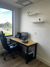 3595 Sheridan St, Hollywood, FL à louer Photo intérieure- Image 1 de 2