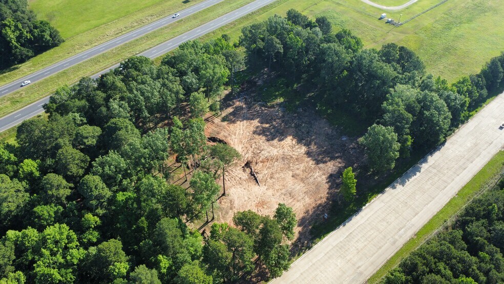 W 70th St @ Jeffersonian, Shreveport, LA à vendre - Photo du bâtiment - Image 3 de 8