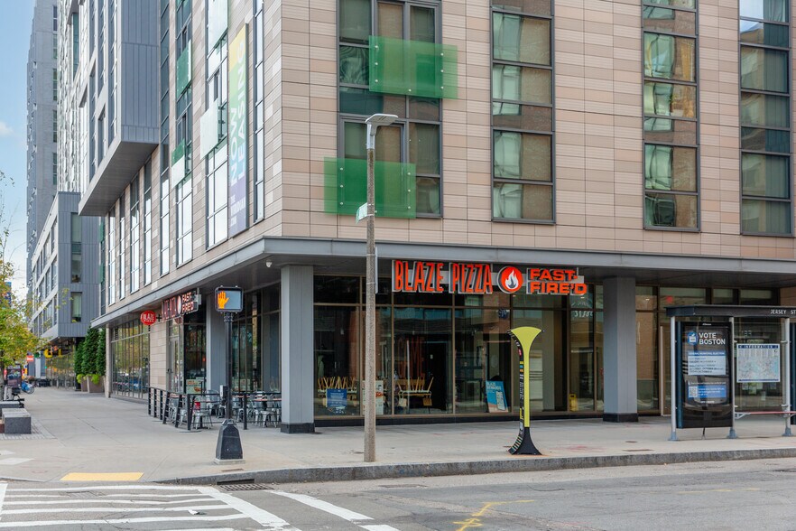 1282 Boylston St, Boston, MA à louer - Photo du bâtiment - Image 3 de 20