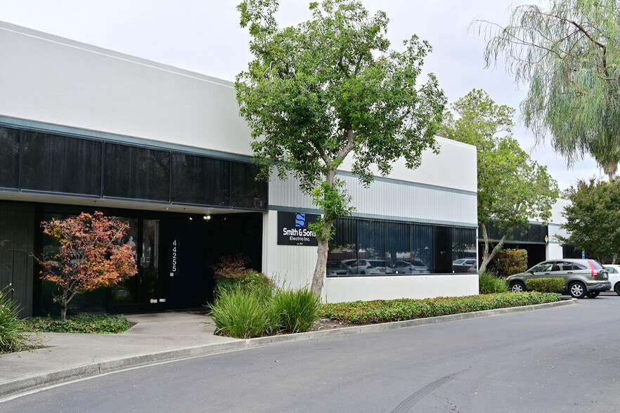 44255 Old Warm Springs Blvd, Fremont, CA for sale - Building Photo - Image 1 of 16