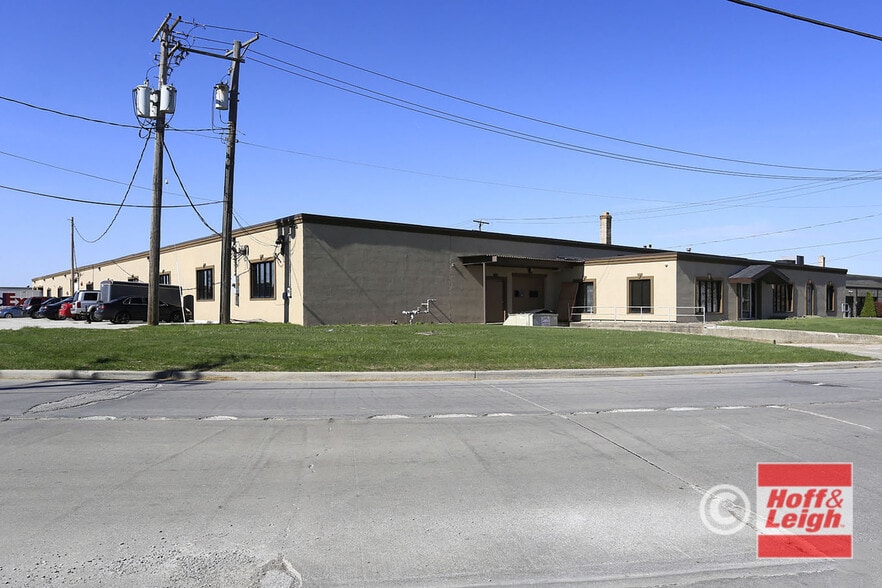 14501 Industrial Ave, Maple Heights, OH for lease - Building Photo - Image 3 of 28