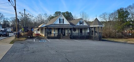 6874 Reinhardt College Pky, Waleska, GA à louer Photo du bâtiment- Image 1 de 11