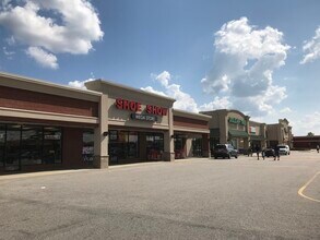 330-342 N Eastern Blvd, Fayetteville, NC for lease Building Photo- Image 1 of 2