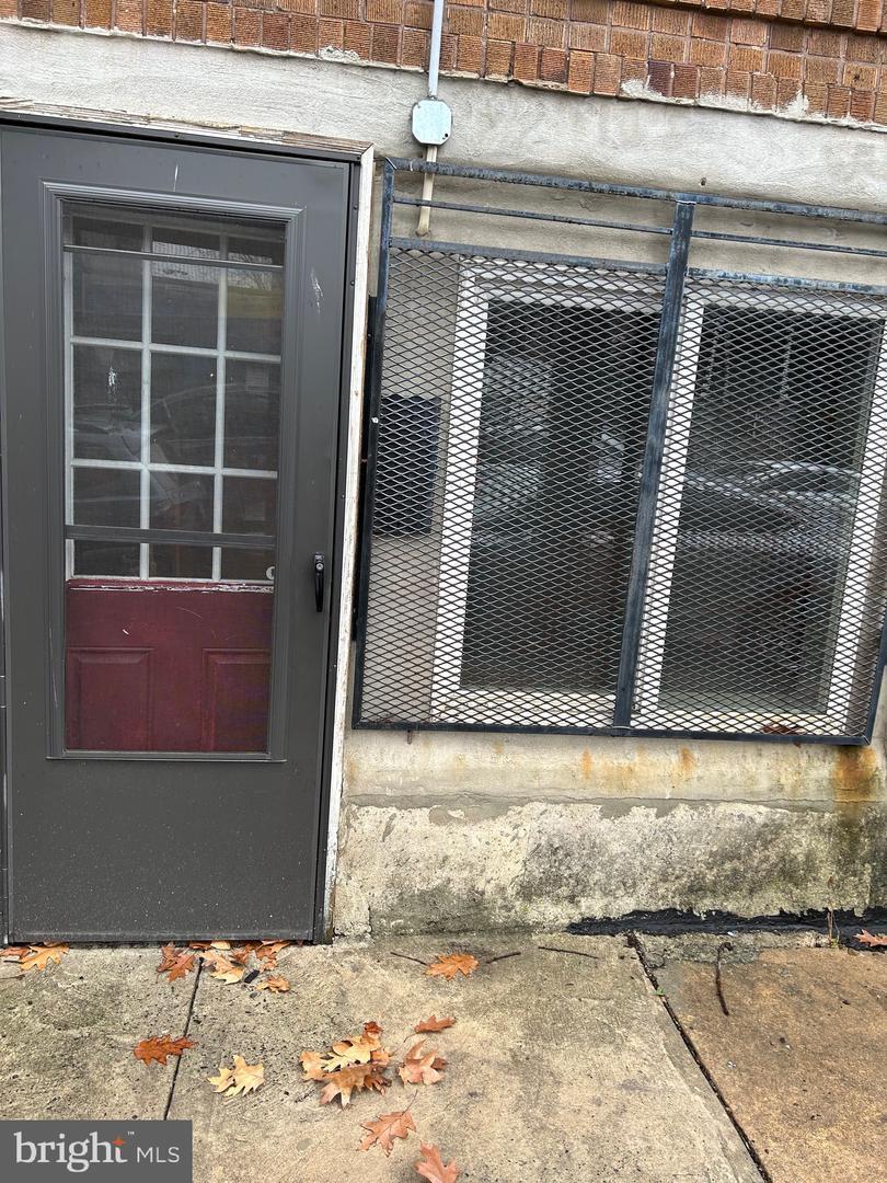 5748 Chestnut St, Philadelphia, PA à louer Photo principale- Image 1 de 6