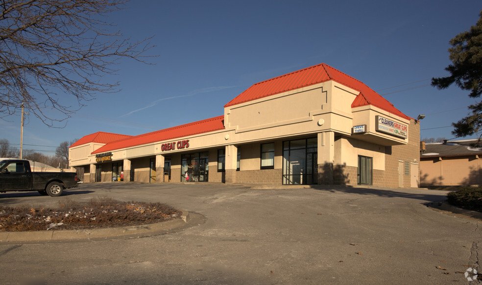 7417-7423 Metcalf Ave, Overland Park, KS for lease - Primary Photo - Image 1 of 3