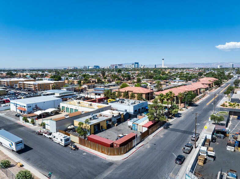 73 N 30th St, Las Vegas, NV à vendre - Photo du bâtiment - Image 1 de 15