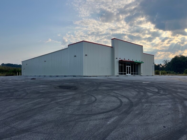 475 NW Broad St, Crawfordville, GA à vendre - Photo du bâtiment - Image 2 de 10