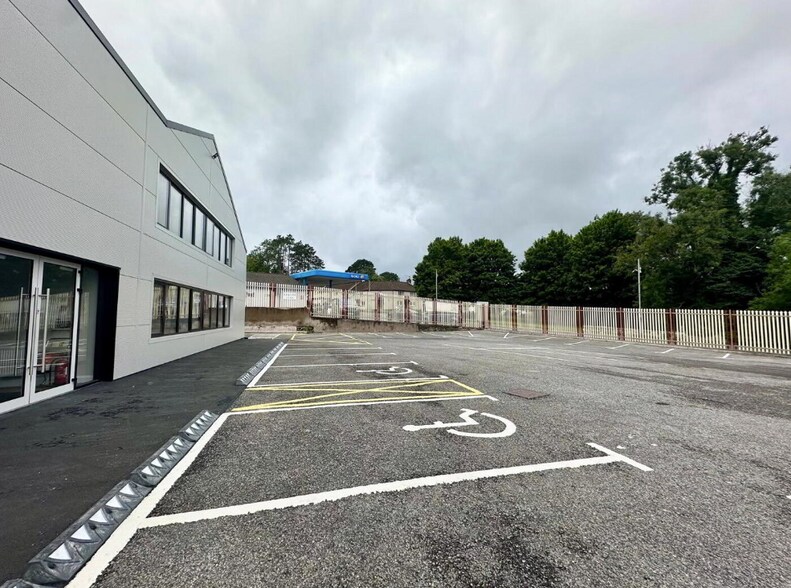 72 Cathedral Rd, Armagh à louer - Photo du bâtiment - Image 2 de 2