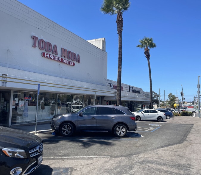 7801-7825 Broadway, Lemon Grove, CA for lease - Building Photo - Image 3 of 6