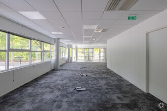1-3 Place Giovanni Da Verrazzano, Lyon for lease Interior Photo- Image 2 of 8
