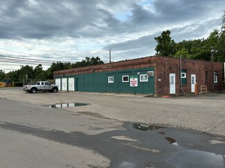 Plus de détails pour 240 E Aurora St, Waterbury, CT - Industriel à louer