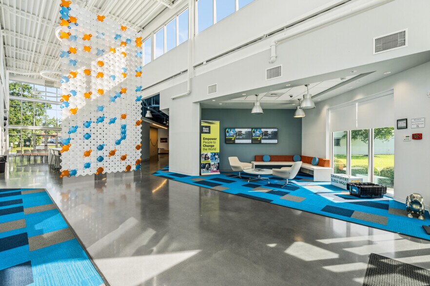 2387 Clements Ferry Rd, Charleston, SC à louer - Photo du bâtiment - Image 3 de 14