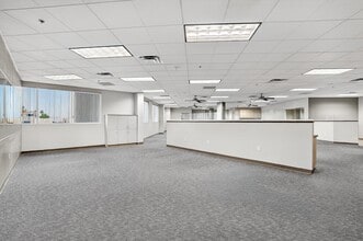 2222 E Highland Ave, Phoenix, AZ for lease Interior Photo- Image 1 of 11
