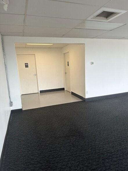 3300 W Henrietta Rd, Rochester, NY for lease - Interior Photo - Image 3 of 15