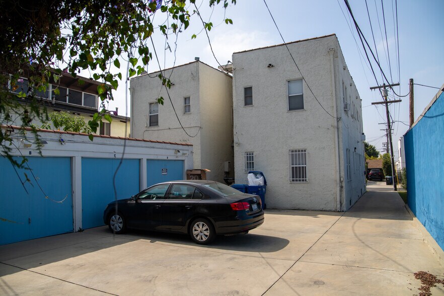 4629 Clarissa Ave, Los Angeles, CA à vendre - Photo du bâtiment - Image 3 de 11