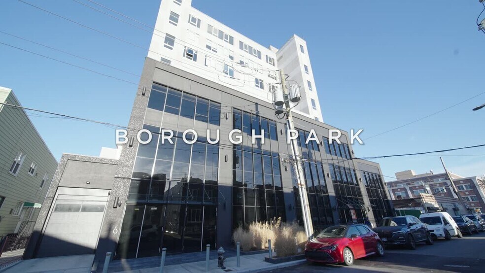 1055-1063 63rd St, Brooklyn, NY à louer - Vidéo sur l’inscription commerciale - Image 2 de 25