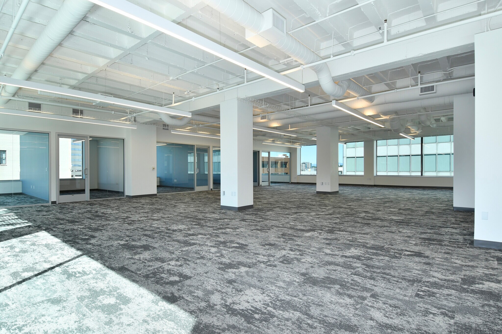 421 SW 6th Ave, Portland, OR for lease Interior Photo- Image 1 of 6