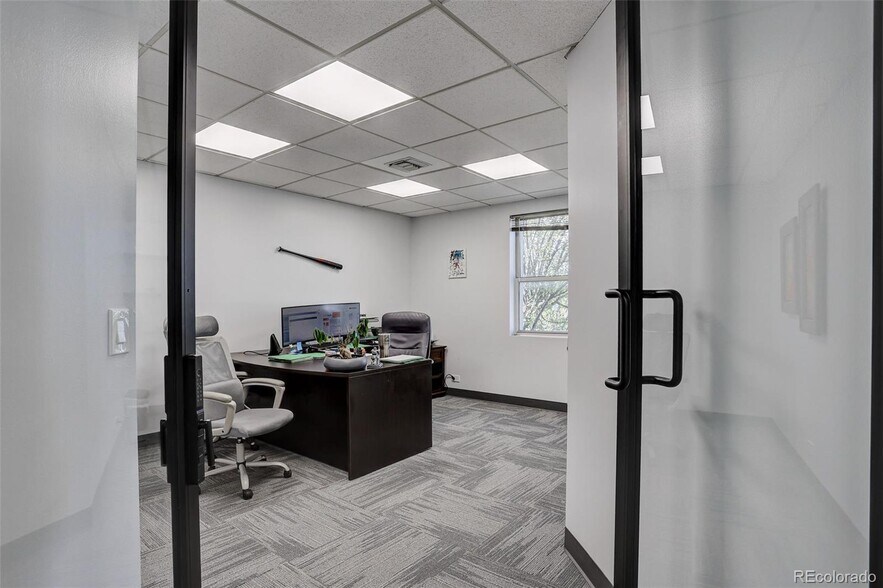 2700 S Shoshone St, Englewood, CO à vendre - Photo intérieure - Image 3 de 25