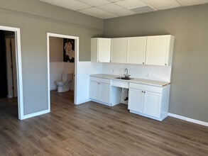 18540 N Highway 88, Lockeford, CA à louer Photo intérieure- Image 2 de 4