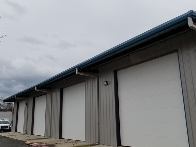 8007 Counts Massie Rd, Maumelle, AR for lease - Building Photo - Image 3 of 5