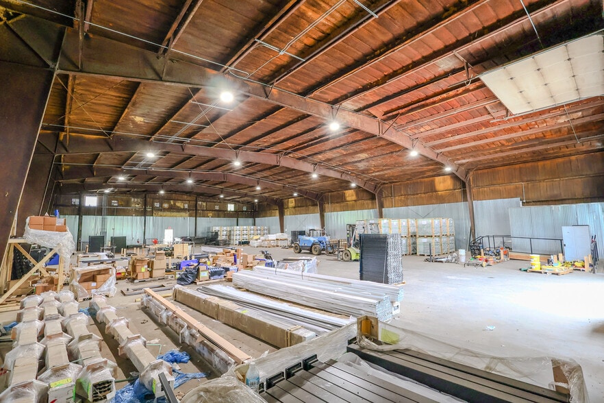 8957 NC Highway 96 S, Benson, NC for lease - Building Photo - Image 2 of 9