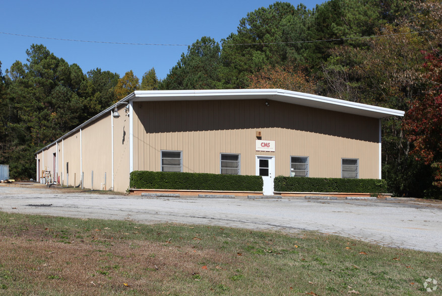 6034 Hillandale Dr, Lithonia, GA for lease - Primary Photo - Image 1 of 2