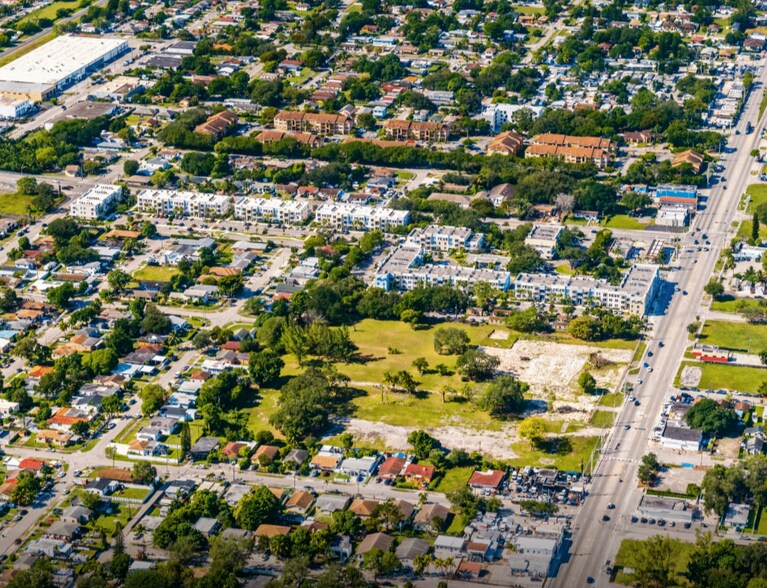 1060 NW 79th St, Miami, FL à vendre - Photo du bâtiment - Image 3 de 7