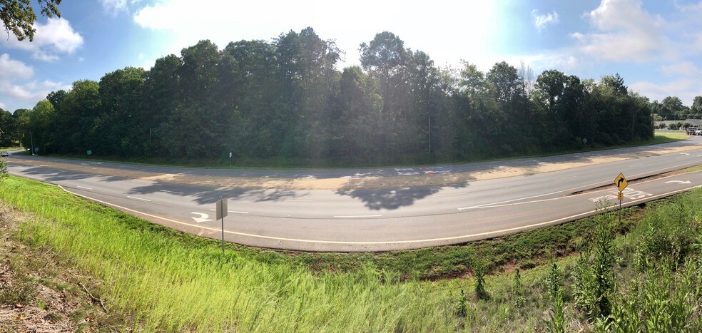 287 Mocksville Hwy, Statesville, NC for sale - Building Photo - Image 2 of 6