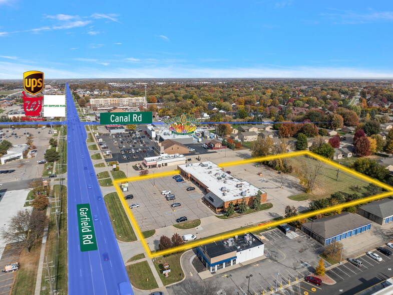 41560-41660 Garfield Rd, Clinton Township, MI for lease - Building Photo - Image 3 of 10