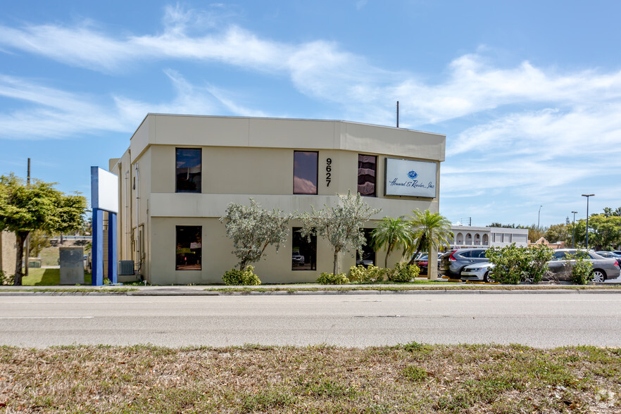 9627 S Dixie Hwy, Pinecrest, FL for sale - Building Photo - Image 1 of 1