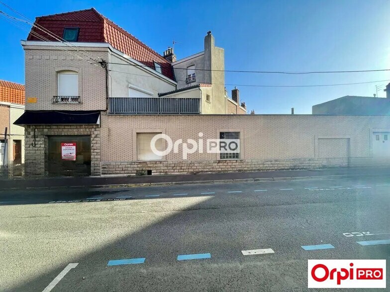 Commerce de détail dans Lille à louer - Photo du bâtiment - Image 2 de 2