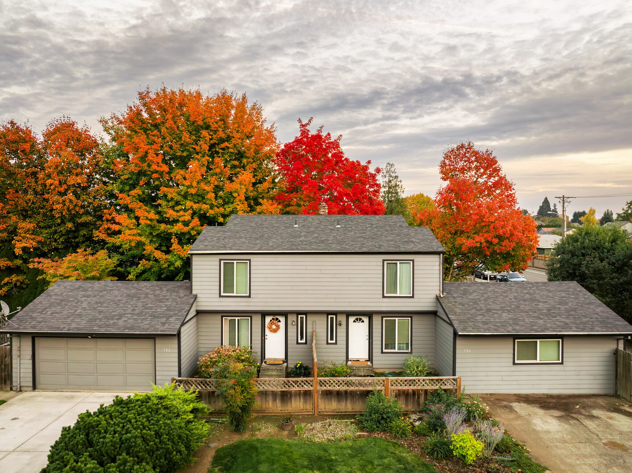 582 S Maple St, Canby, OR à vendre Photo principale- Image 1 de 40