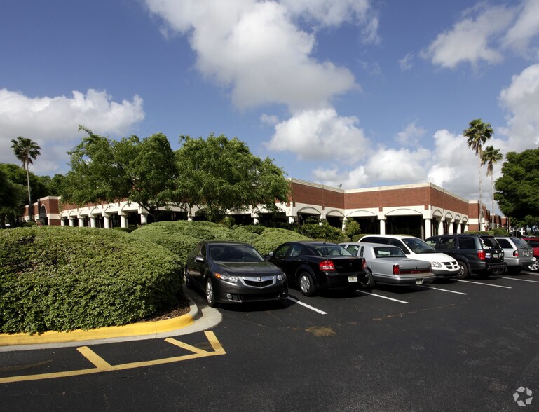 6355 Metrowest Blvd, Orlando, FL à louer - Photo du bâtiment - Image 3 de 10