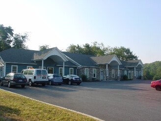 60 Park Ln, Highland, NY à louer - Photo du bâtiment - Image 2 de 2