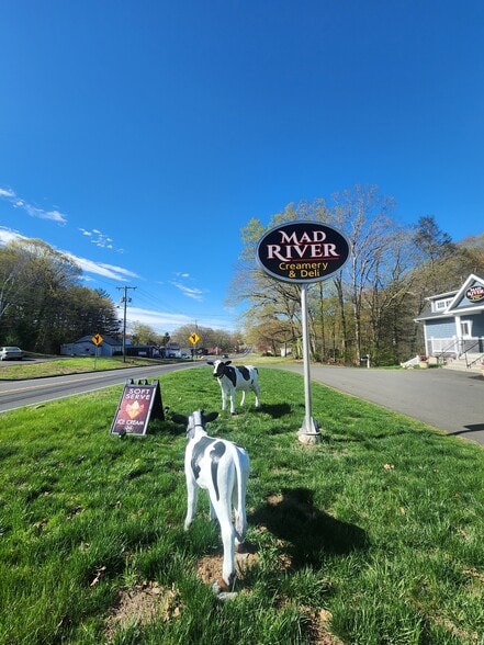 605 Wolcott Rd, Wolcott, CT for sale - Building Photo - Image 3 of 27