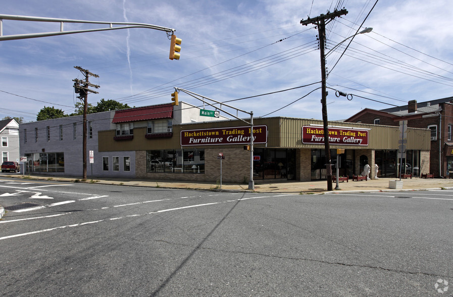 108 High St, Hackettstown, NJ à vendre - Photo principale - Image 1 de 1