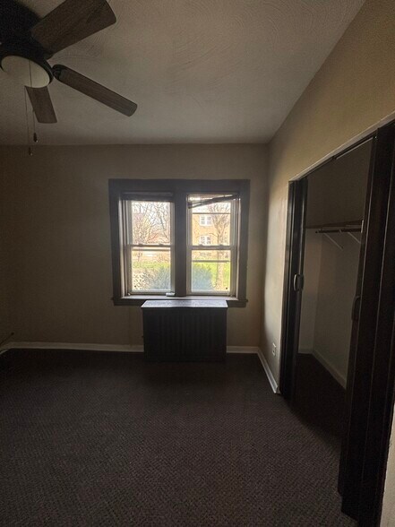 1412 Connecticut St, Gary, IN à vendre - Photo du bâtiment - Image 3 de 11