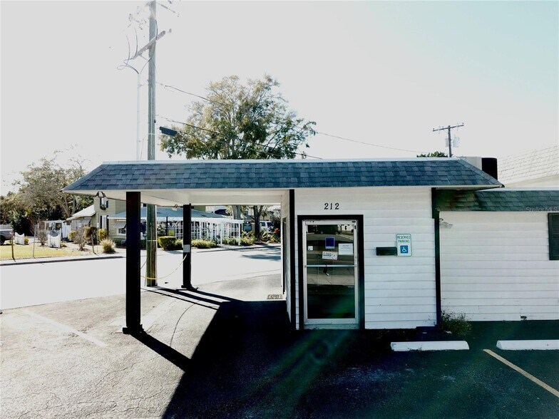212 Main St, Auburndale, FL à vendre - Photo du bâtiment - Image 3 de 11
