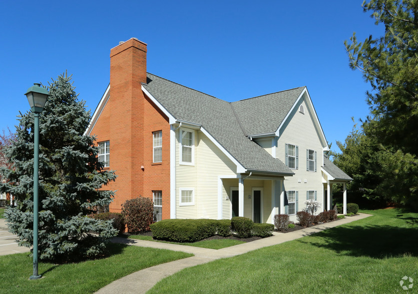 210 Retreat Ln, Westerville, OH à vendre - Photo principale - Image 1 de 1