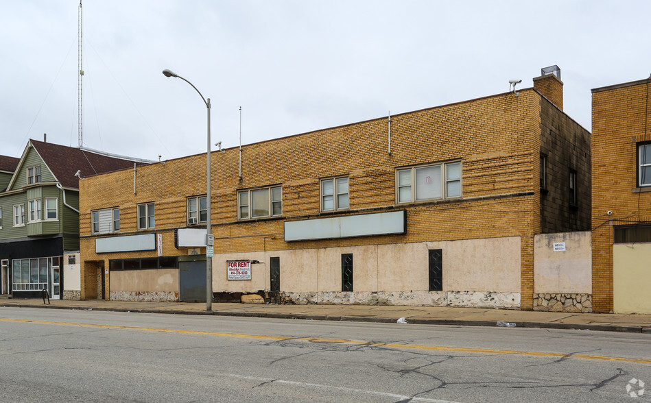 2128 W National Ave, Milwaukee, WI for sale - Primary Photo - Image 1 of 1