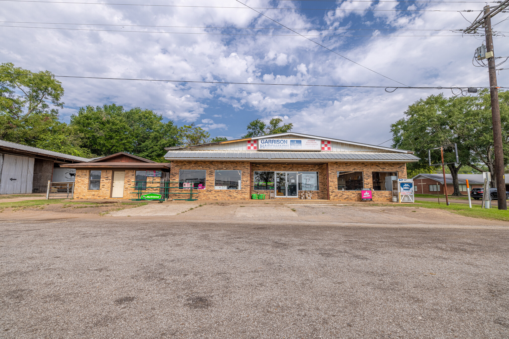 121 B ave, Garrison, TX for sale Primary Photo- Image 1 of 16