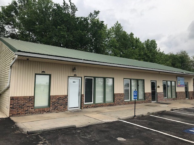 20285 Metcalf Ave, Bucyrus, KS for lease Primary Photo- Image 1 of 15