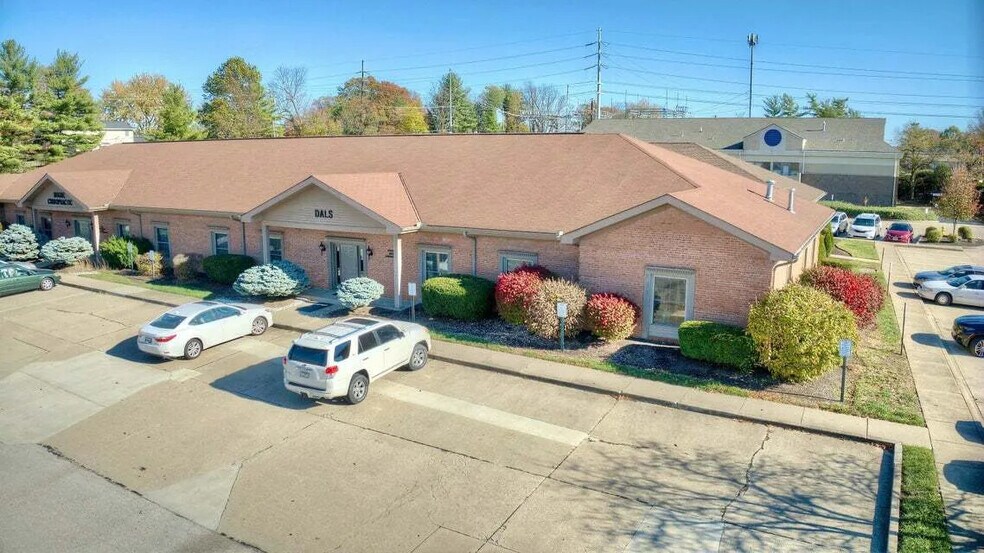 170-176 Barnwood Dr, Edgewood, KY à louer - Photo principale - Image 1 de 3