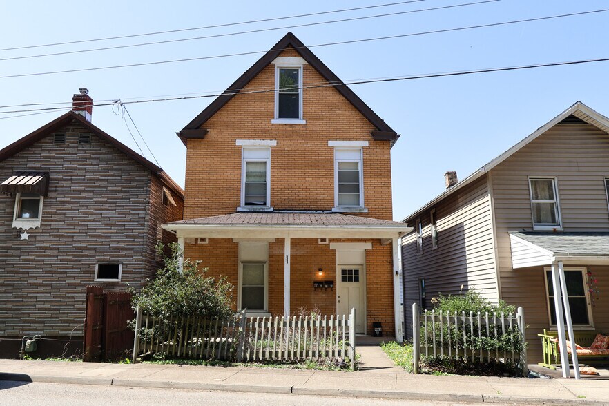 903 Johnston Ave, Kittanning, PA à vendre - Photo principale - Image 1 de 1