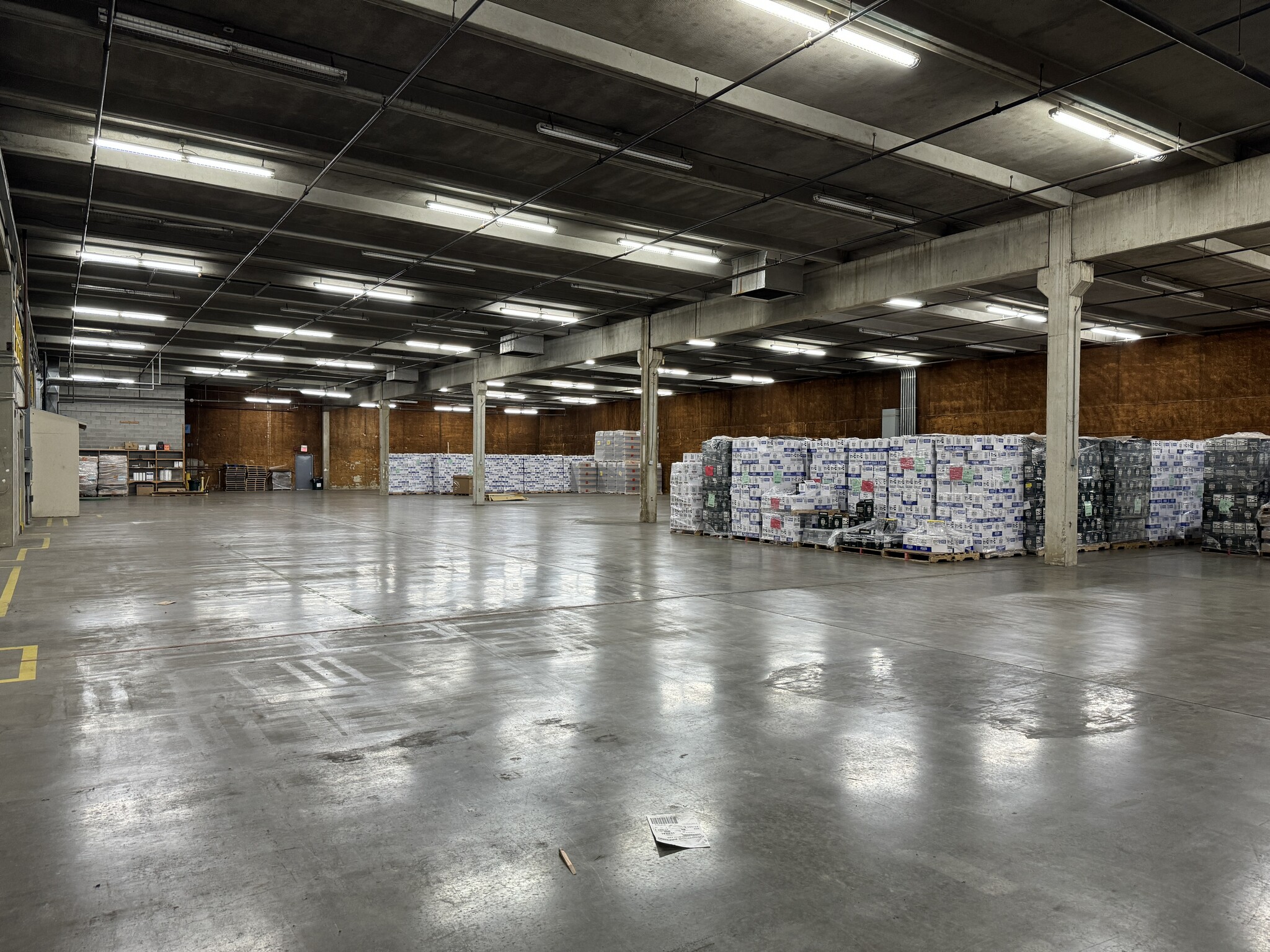 2800 Warehouse Rd, Owensboro, KY for lease Interior Photo- Image 1 of 5